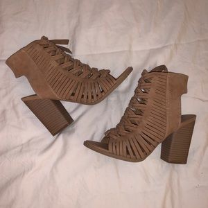 BROWN BRAIDED BOOTIES!!